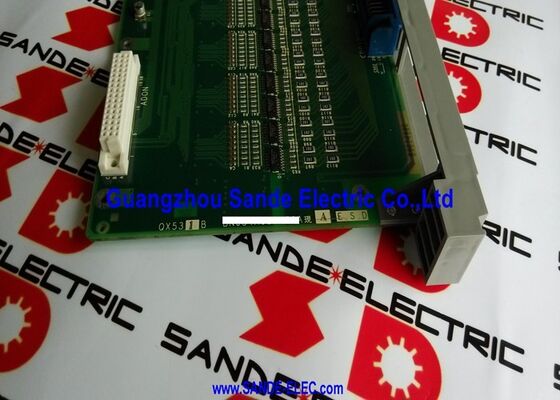 Le tableau de bord de Mitsubishi QX531B