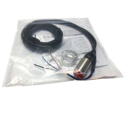 qualité  IP67 Proximity Switch Sensor Autonics PR18-5DP IEC Standard 12VDC–24VDC usine
