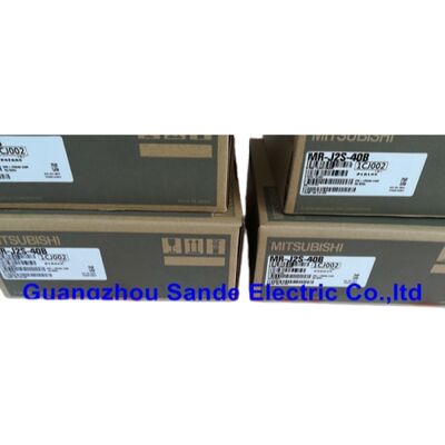 Le service d'entraînement est assuré par un système de freinage.