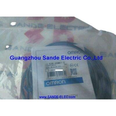 Le capteur de commutateur de proximité Omron E2E-X5ME1-Z E2EX5ME1Z