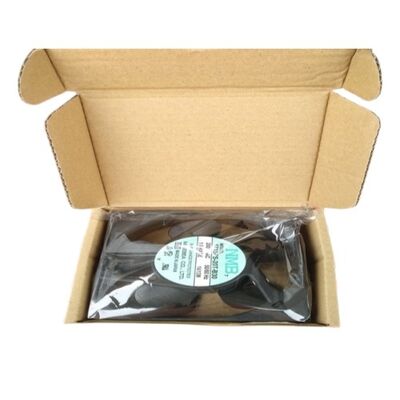 Le ventilateur NMB 4715PS-20T-B30 200V 14/13W 120*120*38MM