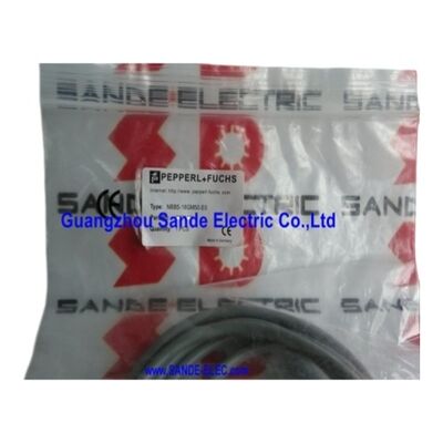 Le capteur de commutation de proximité NBB5-18GM50-E0