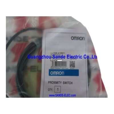 Le capteur de commutateur de proximité OMRON E2E-X1R5F1 E2EX1R5F1