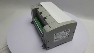 Vitrine de contrôleur autonome PLC EtherNet/IP Allen-Bradley 2080-L50E-24QWB Micro850 24 E/S